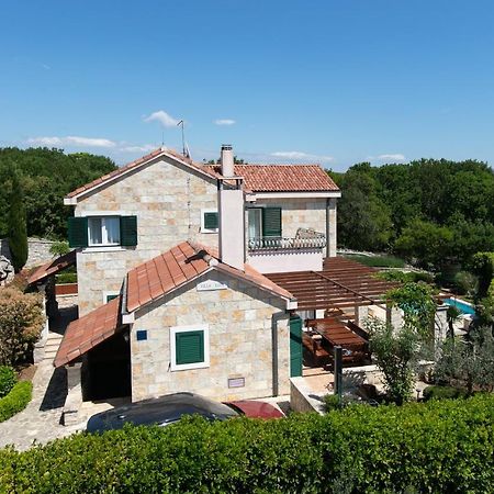 Villa Luci Pucisca Buitenkant foto