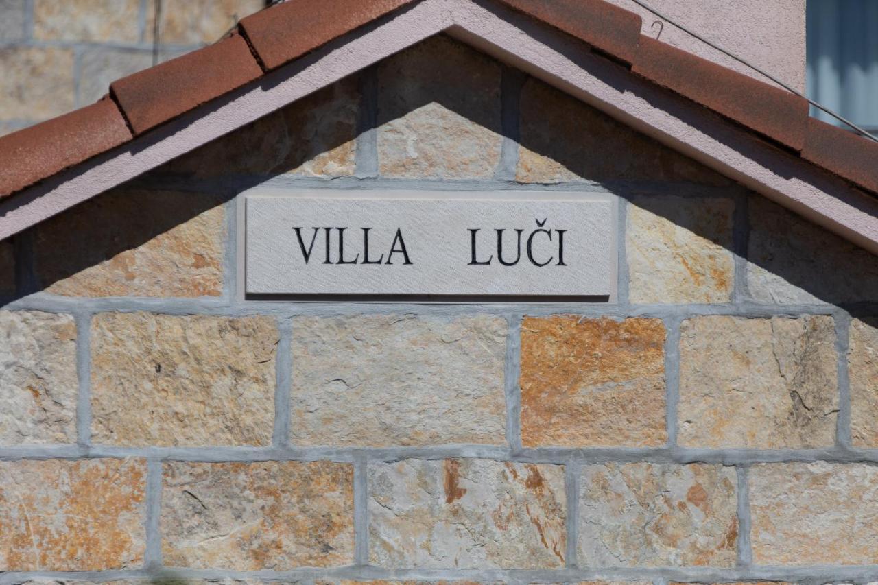 Villa Luci Pucisca Buitenkant foto